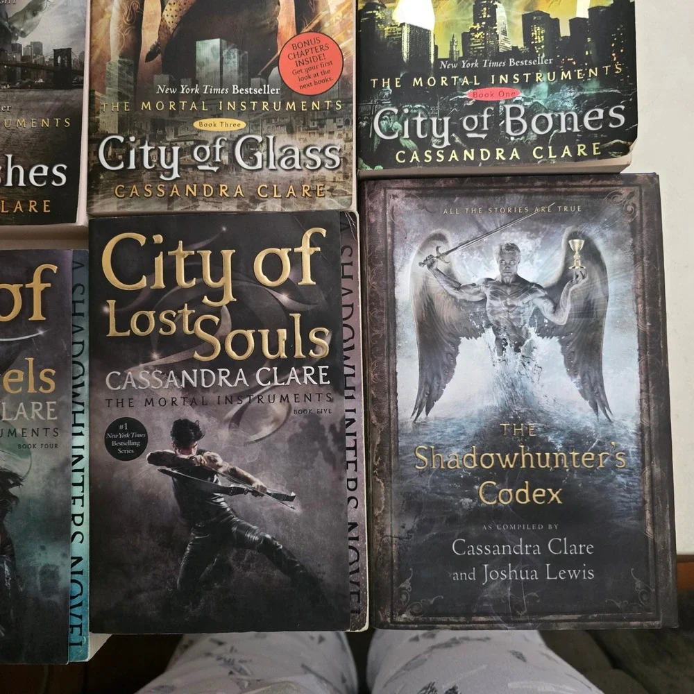 Cassandra Clare‎ Mortal Instruments 1-5 & Shadowhunters Codex Book Lot Bundle